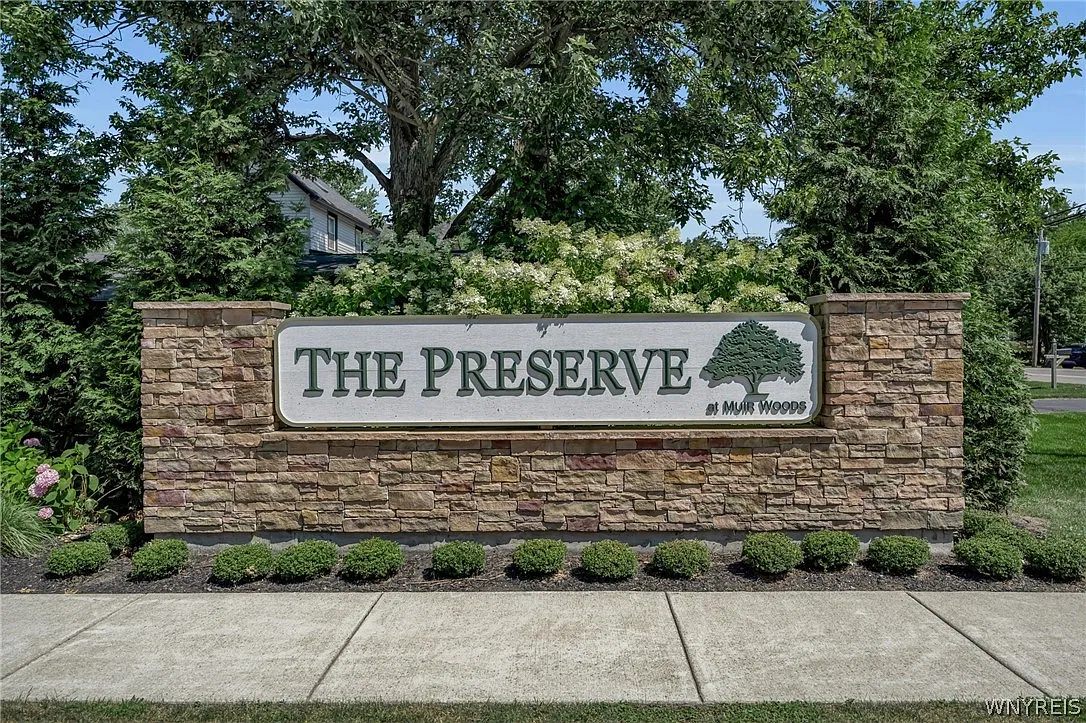 4 bed, 2.5 bath, 1863 sqft, $3,900 — Photo 4