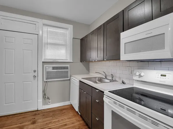3915 Hereford St APT 2N, Saint Louis, MO 63109