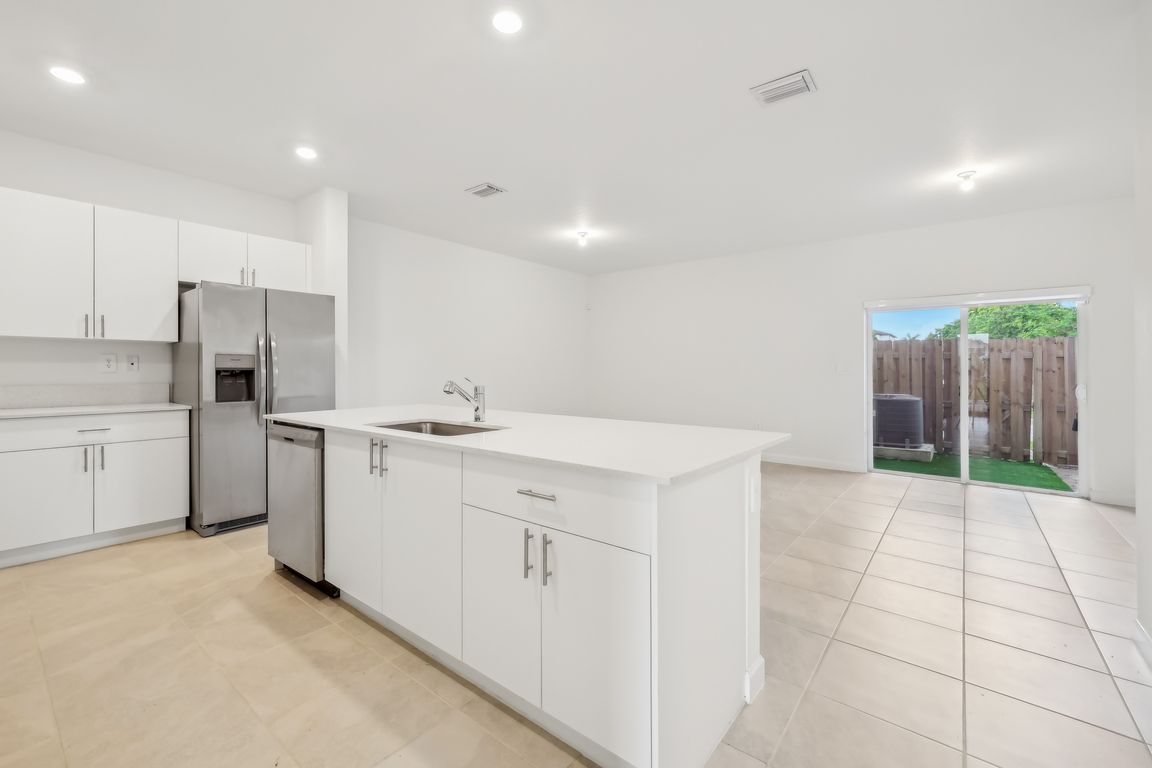 SW 148 Ave-008.jpg
