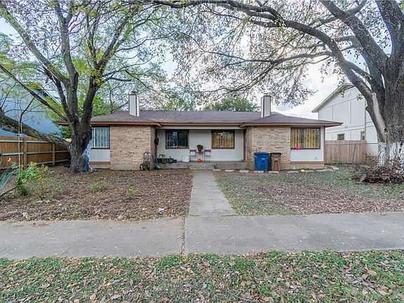5th image of 2203 E Stassney Ln
