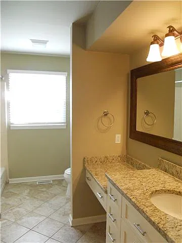 3 bed, 2881 sqft, $2,795 — Photo 4