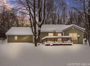 2627 N Evergreen Dr, White Cloud, MI 49349