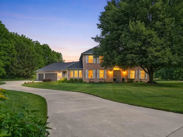 7354 Oak Shore Dr, Portage, MI 49024