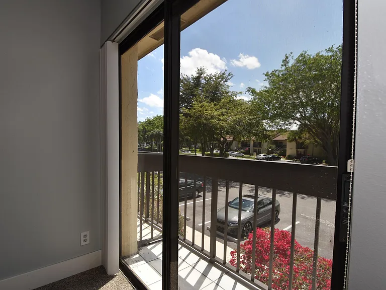 5087 Oak Hill Ln — Photo 26