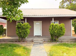 213 S Bridge St, Brewster, WA 98812