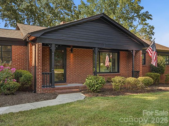 2nd image of 5701 Wilora Lake Rd