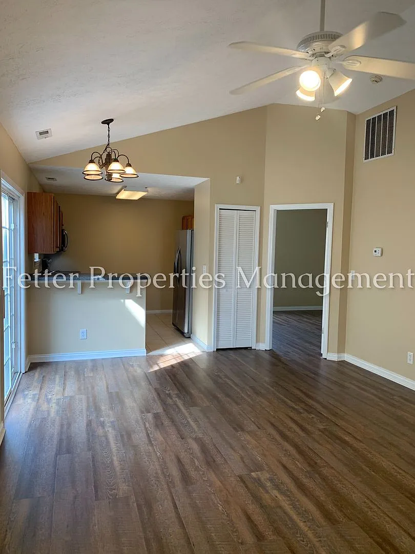 Building Photo - 5879 Riverwalk Cir