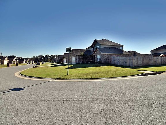 5th image of 1225 Crabapple Dr