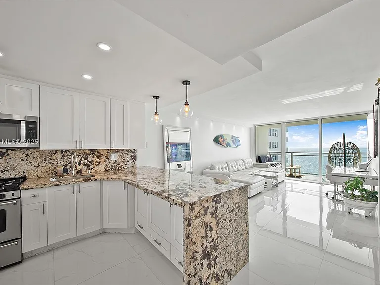 2030 S Ocean Dr #1716 — Photo 9