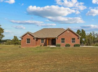 83 River Pass Dr, Marshfield, MO 65706