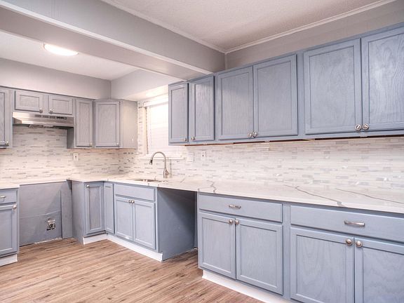 5th image of 5574 Apple Blossom Dr