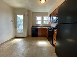 5600-5602 Beacon St #5600, Pittsburgh, PA 15217