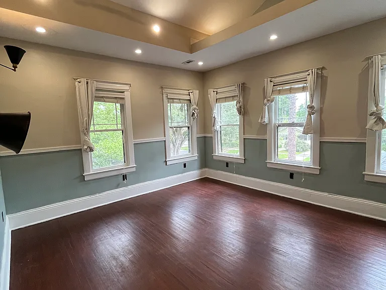 2263 Gilmore St — Photo 30
