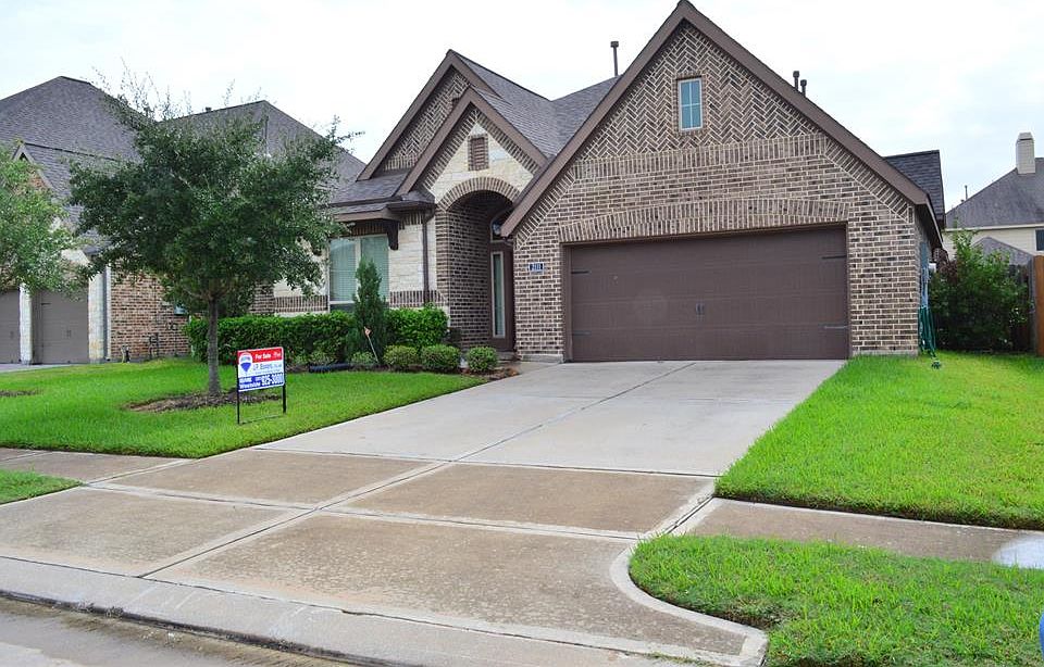 1st image of 2111 Biscayne Lake Dr