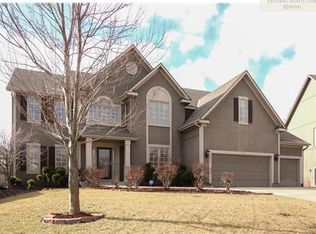 9901 W 145th St, Overland Park, KS 66221
