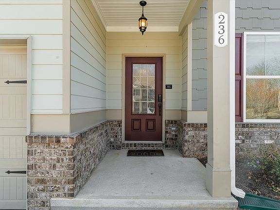 5th image of 236 Village Park Dr