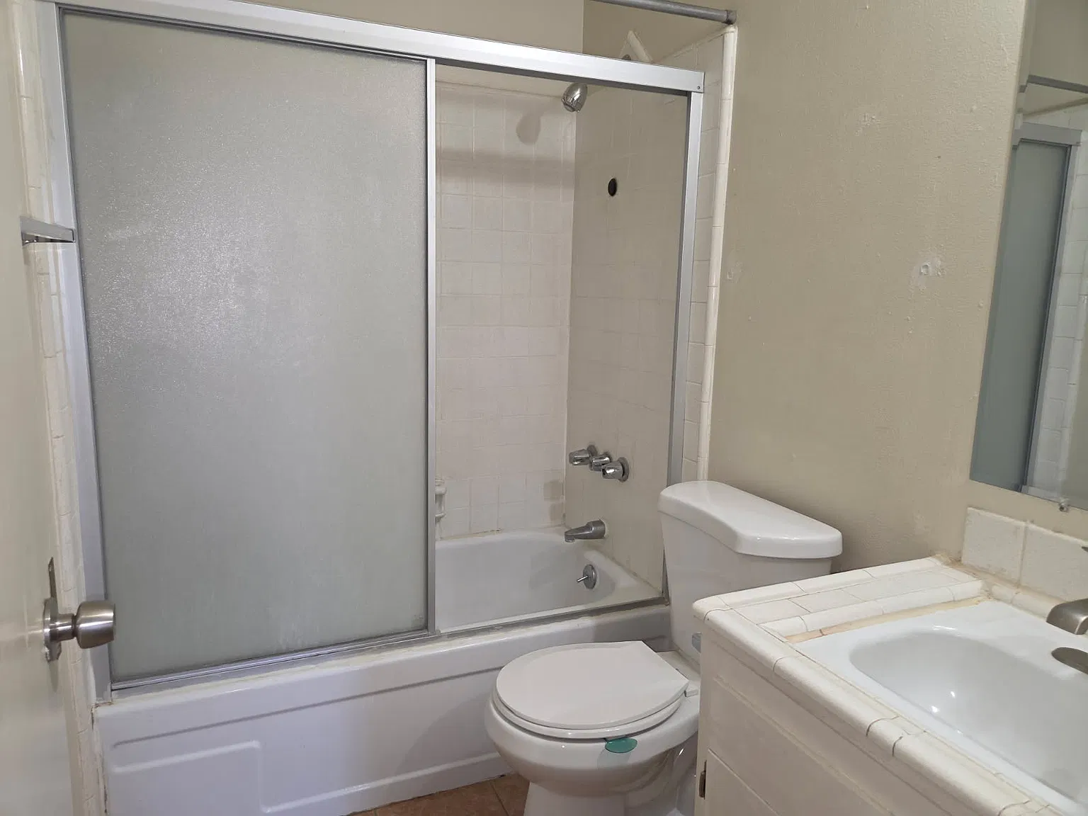 2 bed, 850 sqft, $1,050 — Photo 4