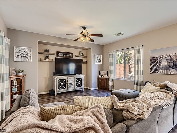 4th image of 7128 River Meadows Ave