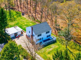 20 Mobrey Ln, Smithtown, NY 11787