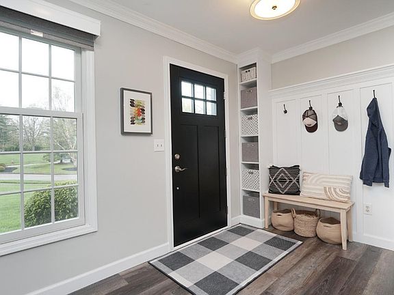 3rd image of 7806 Carraway Ct