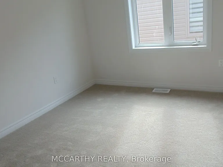 496 Black Cherry Cres — Photo 14