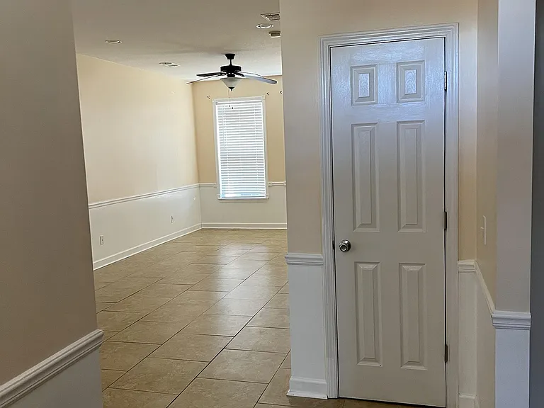 819 Terrell Dr — Photo 6