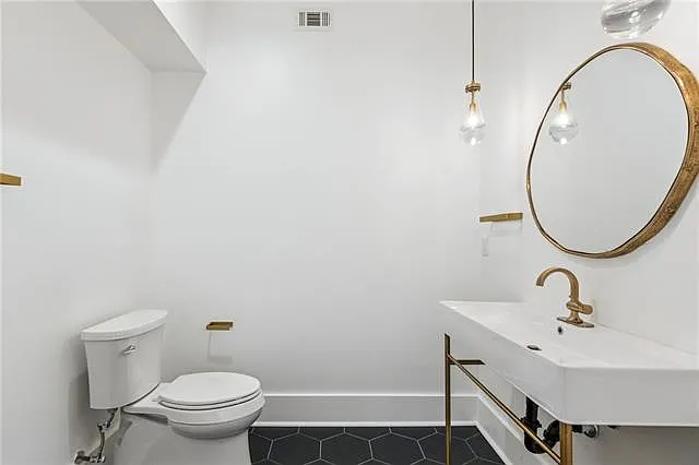 8 Park Island Dr — Photo 16
