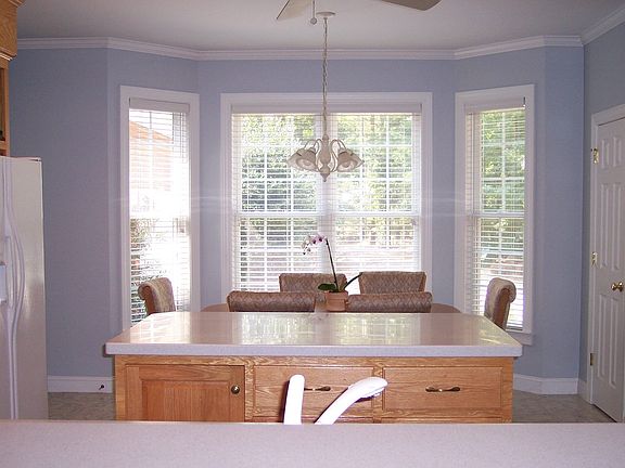 Kitchen /Breakfast Room