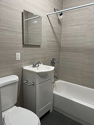4th image of 918 Saint Nicholas Ave APT 4F