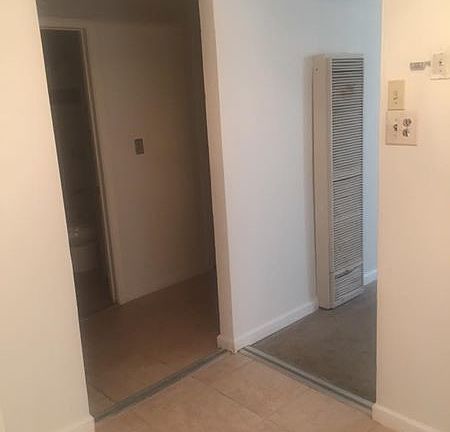 5th image of 1520 SE 7th Ave