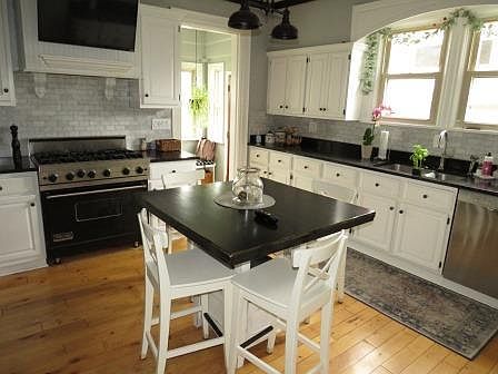 4th image of 515 E Main St