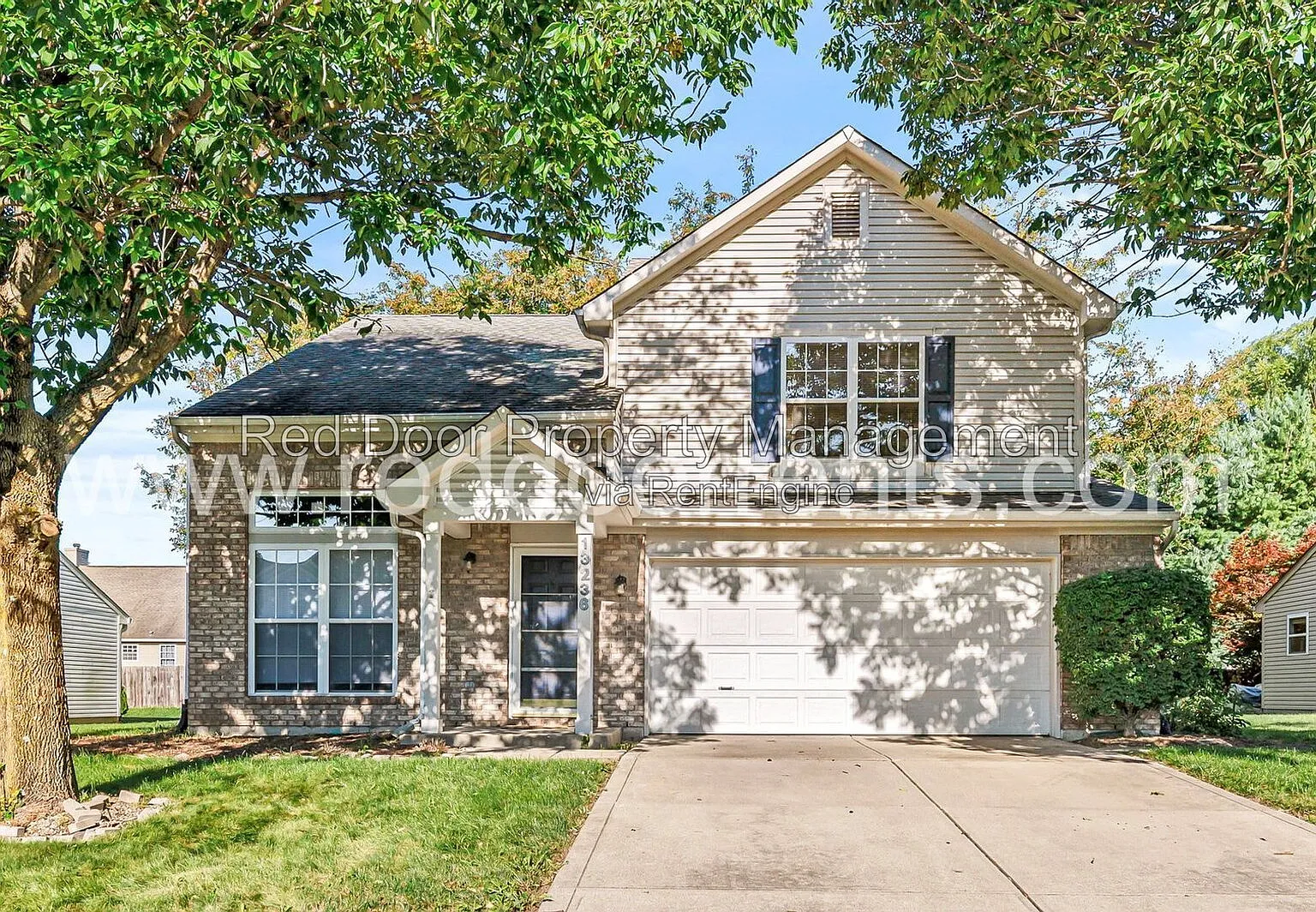 3 bed, 2.0 bath, 1816 sqft, $2,055 — Photo 2