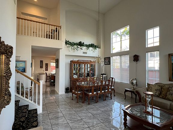 4th image of 2696 Hudson Ave #2