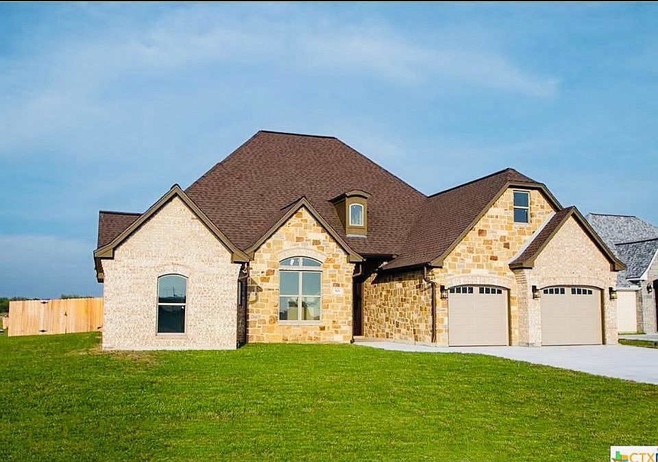 1st image of 501 Town Hall Ln