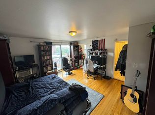 32-75 31st St #4R, Astoria, NY 11106