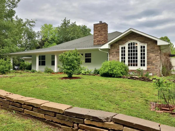 4944 W Glory Lane, Brookline, MO 65619