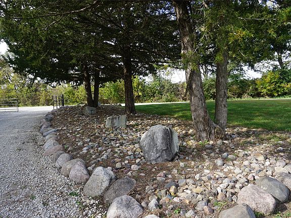 2nd image of Kiowa Ln