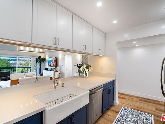 4th image of 5650 Cambridge Way Unit 17