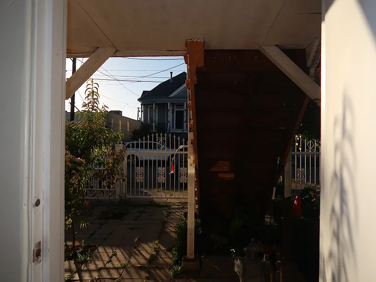 1050 44th Ave — Photo 32