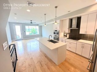 1006 S 17th St #A, Philadelphia, PA 19146