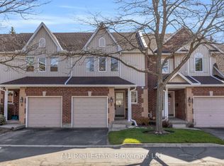39 Ptarmigan Dr #5, Guelph, ON N1C 1E8