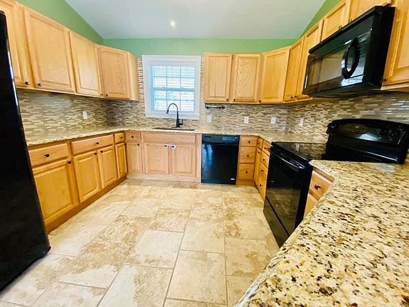 5th image of 278 Paradise Ln