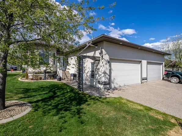 8910 S 122nd Ave #24, Grande Prairie, AB T8X 1P8