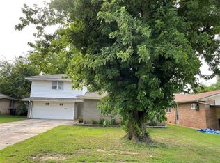 1806 Bellaire Dr, Moore, OK 73160