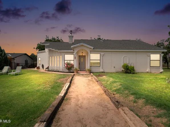 105 W Campos St, Canutillo, TX 79835