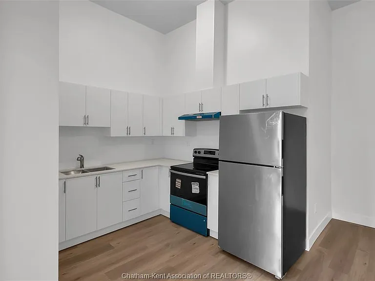 131 Main St #3 — Photo 1