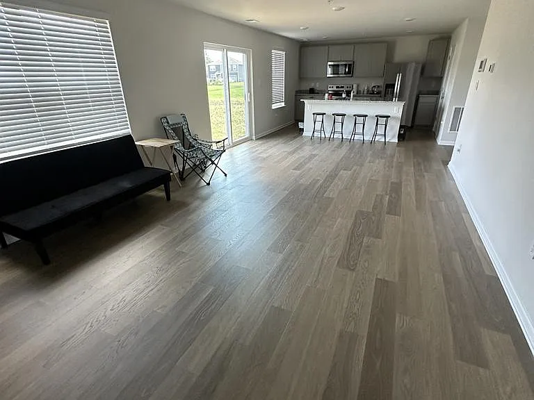 1345 Fairview Ln — Photo 12