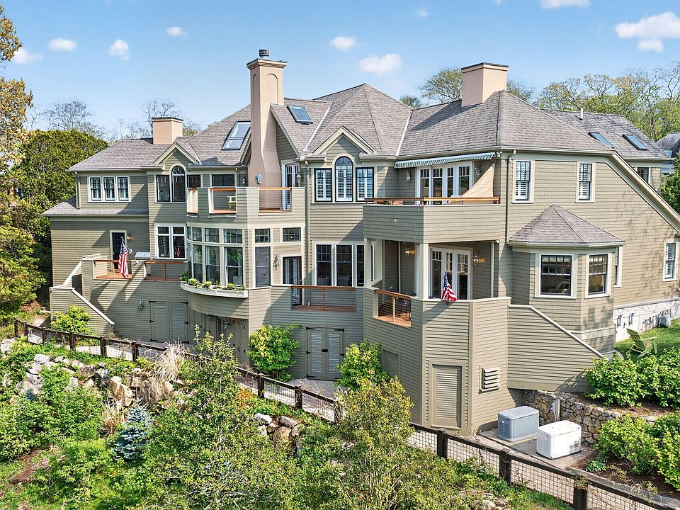 1st image of 15 Clowes Drive