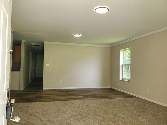 2nd image of 619 N 7th St