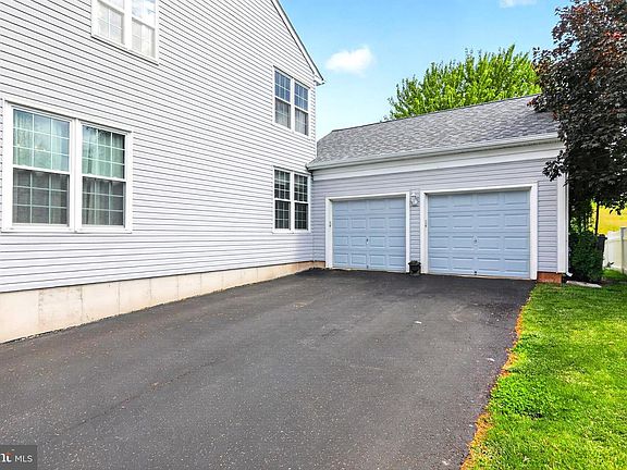 4th image of 109 Lindley Ln